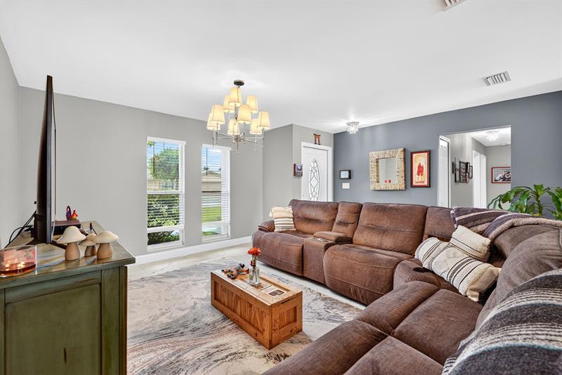 Image 8 of 37 For 10775 40th St