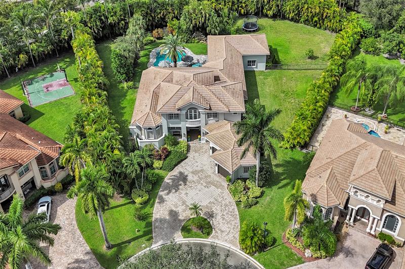 Image 3 of 100 For 6454 93rd Dr