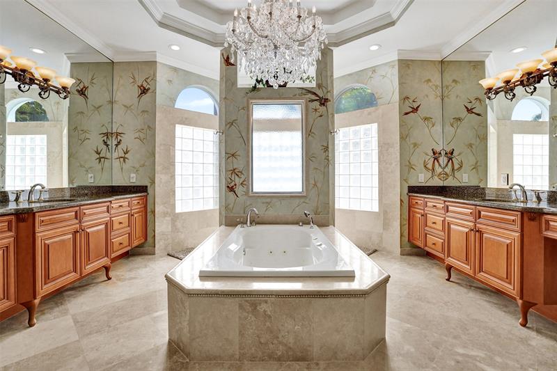 Image 32 of 100 For 6454 93rd Dr