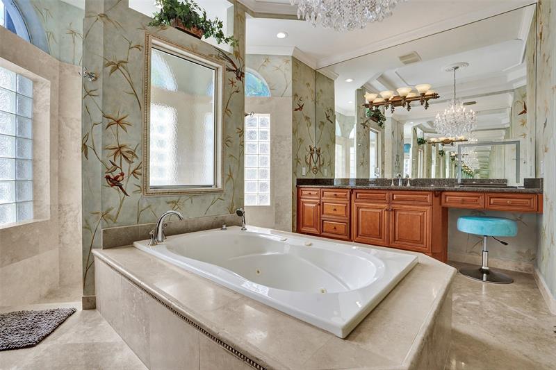 Image 36 of 100 For 6454 93rd Dr