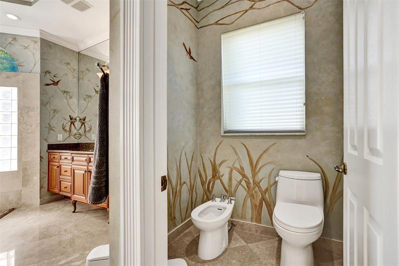 Image 40 of 100 For 6454 93rd Dr