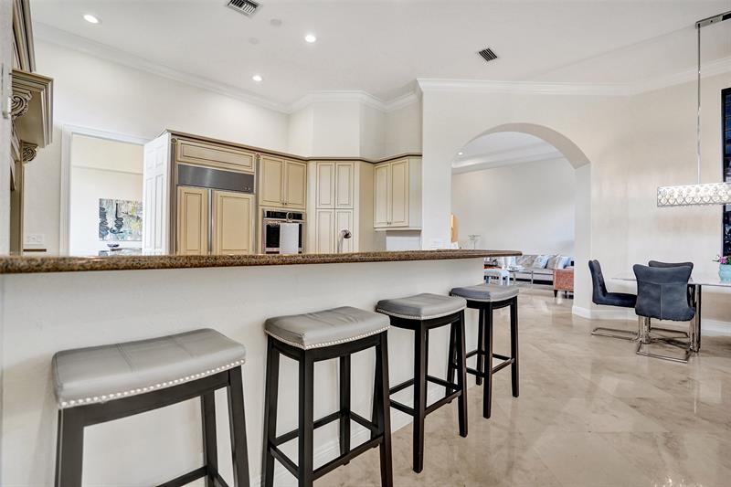 Image 46 of 100 For 6454 93rd Dr