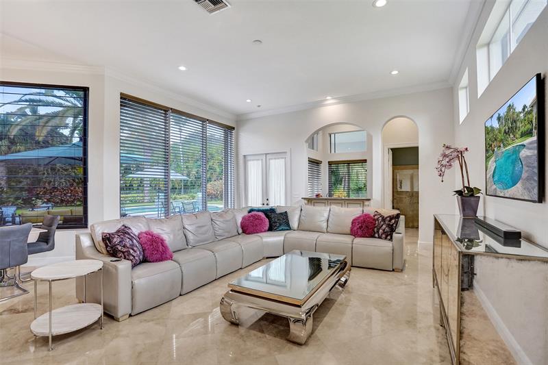 Image 51 of 100 For 6454 93rd Dr