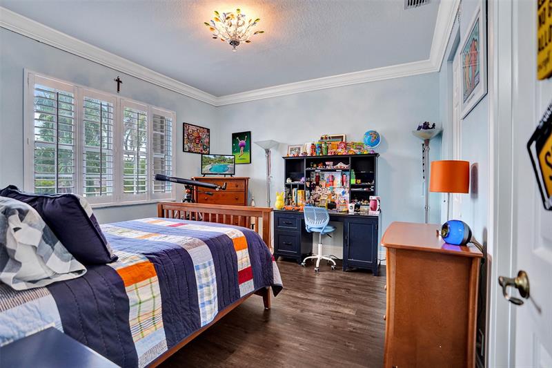 Image 63 of 100 For 6454 93rd Dr