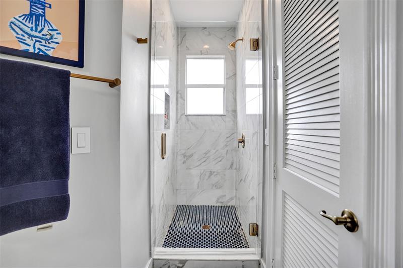 Image 67 of 100 For 6454 93rd Dr