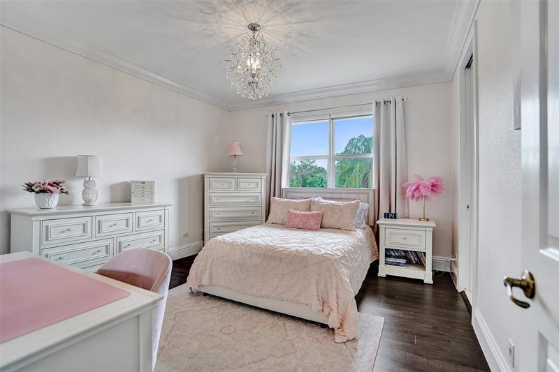 Image 71 of 100 For 6454 93rd Dr