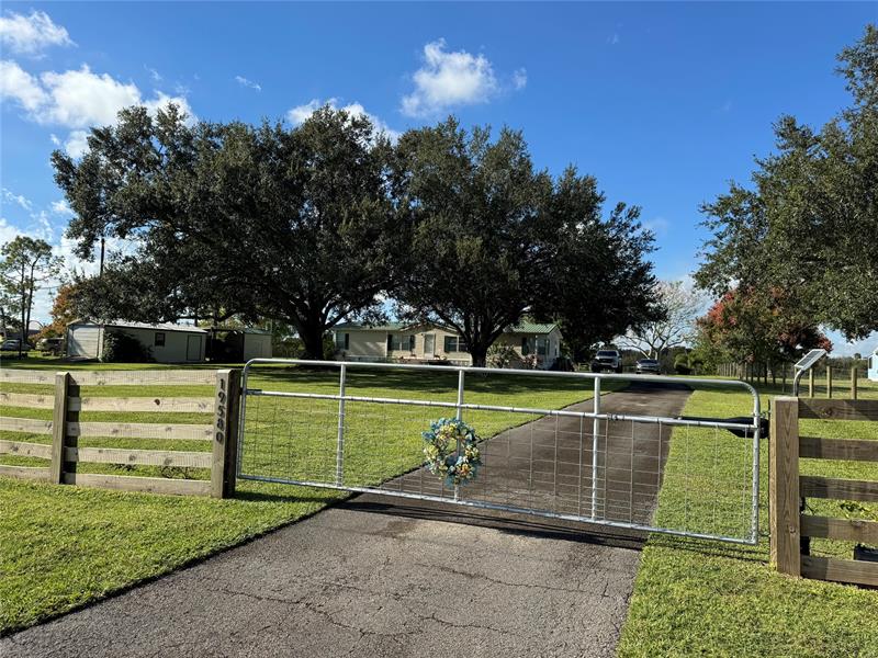 Image 16 of 35 For 19580 80th Dr