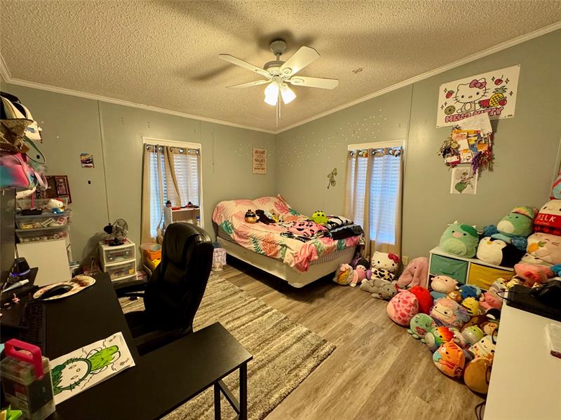 Image 18 of 35 For 19580 80th Dr