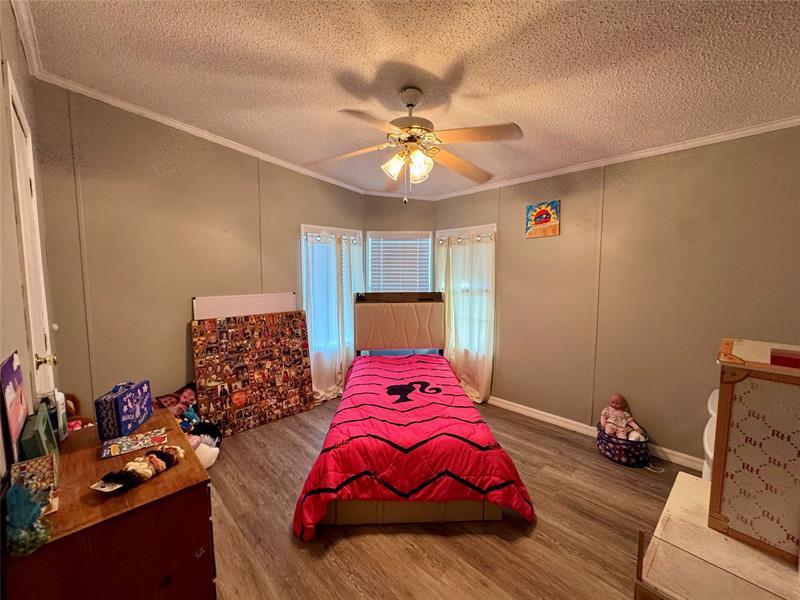 Image 19 of 35 For 19580 80th Dr