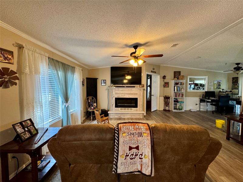 Image 27 of 35 For 19580 80th Dr