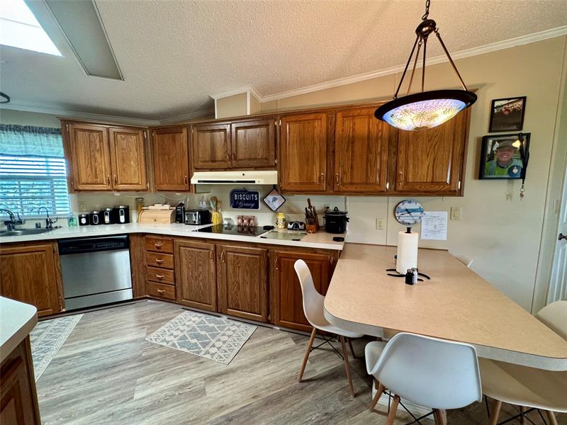 Image 28 of 35 For 19580 80th Dr