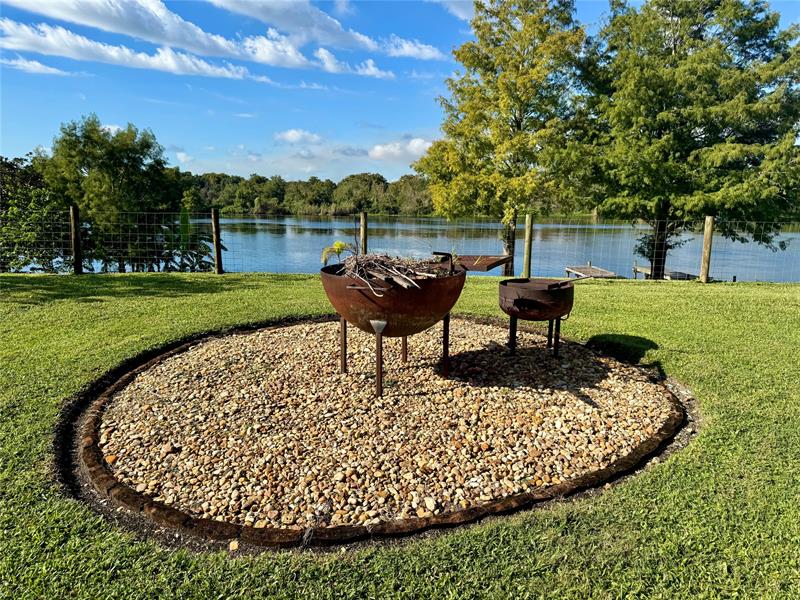 Image 9 of 35 For 19580 80th Dr