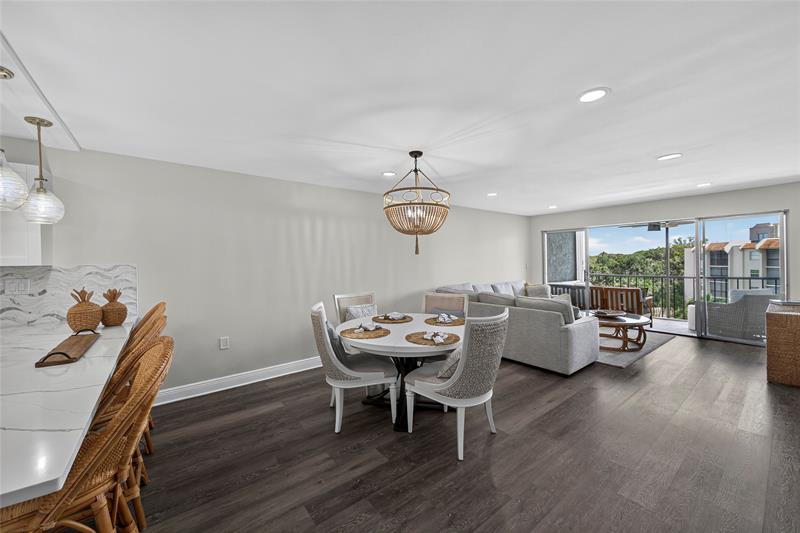 Image 10 of 35 For 3930 Inverrary Blvd  604-d