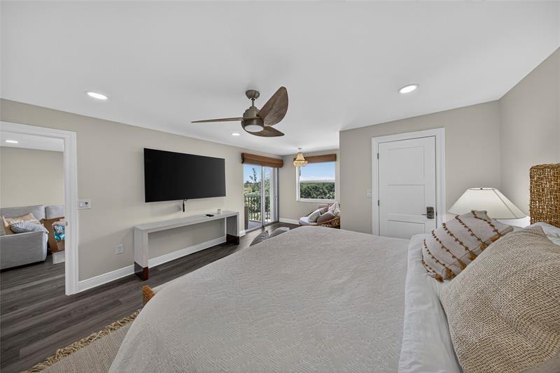 Image 18 of 35 For 3930 Inverrary Blvd  604-d