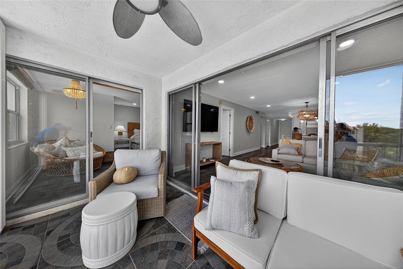 Image 27 of 35 For 3930 Inverrary Blvd  604-d