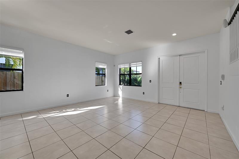 Image 11 of 44 For 25241 118th Ave