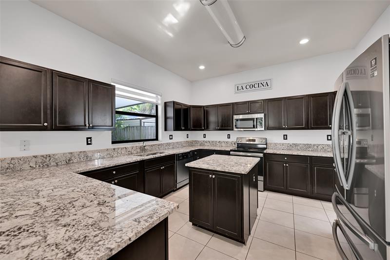 Image 24 of 44 For 25241 118th Ave