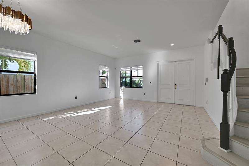 Image 8 of 44 For 25241 118th Ave