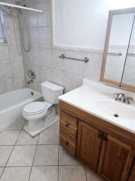 Image 8 of 12 For 200 9th St  2