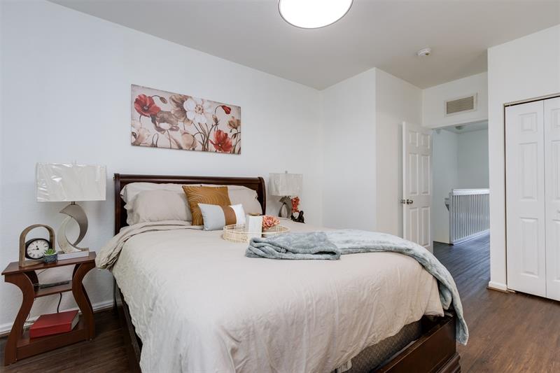 Image 19 of 41 For 5545 Monte Carlo Pl  5545