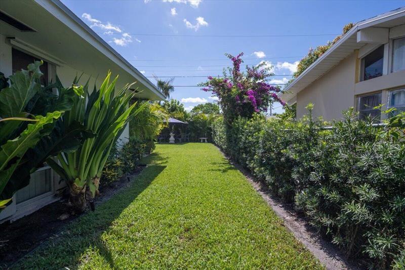 Image 27 of 27 For 500 Michigan Place