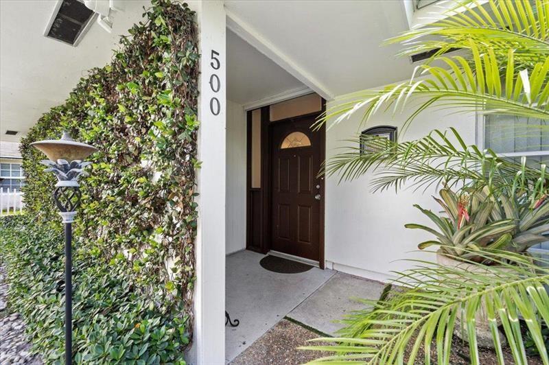 Image 4 of 27 For 500 Michigan Place