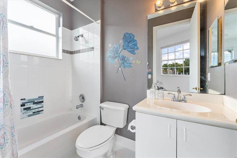 Image 33 of 64 For 5037 119th Ter