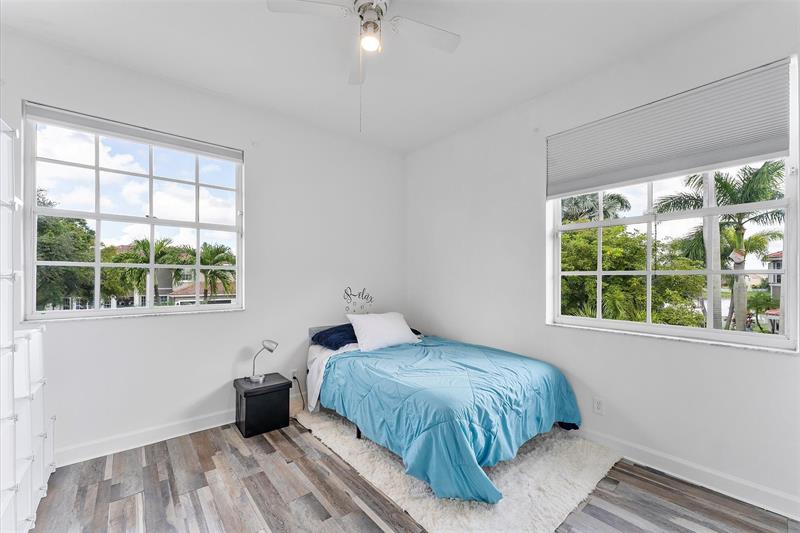 Image 37 of 64 For 5037 119th Ter