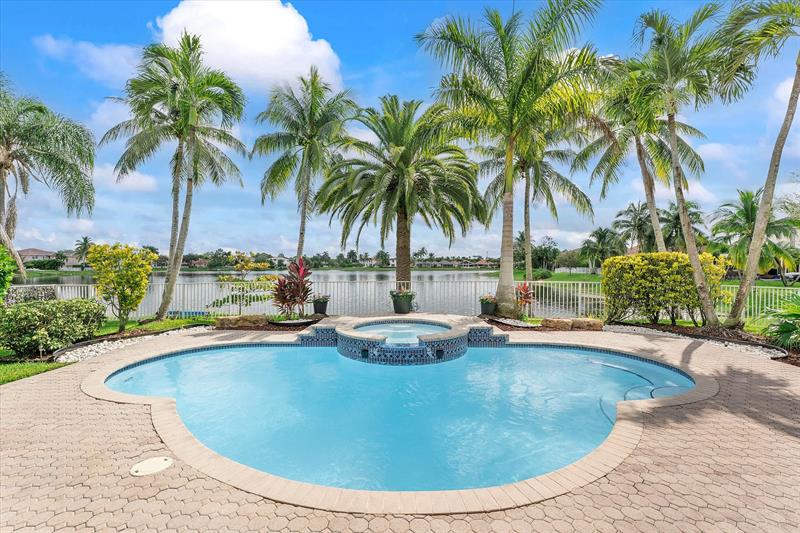 Image 40 of 64 For 5037 119th Ter