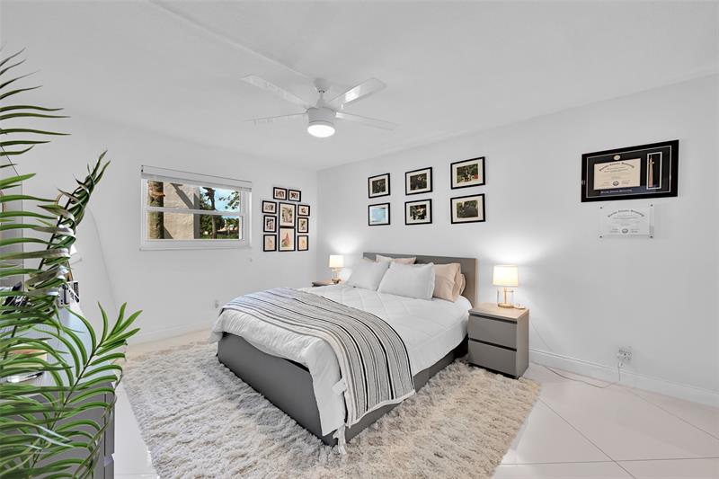 Image 15 of 37 For 1428 4th Ave  I-167