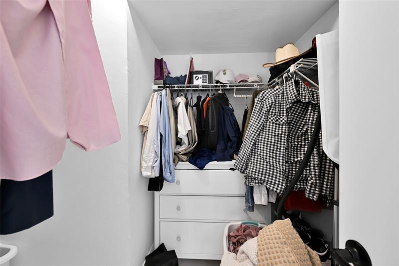 Image 16 of 37 For 1428 4th Ave  I-167