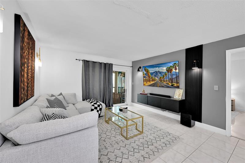 Image 7 of 37 For 1428 4th Ave  I-167