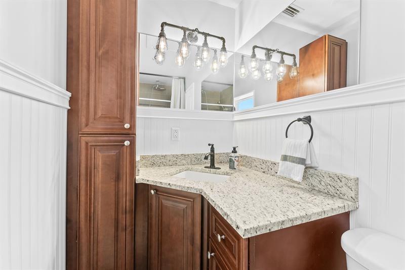 Image 15 of 26 For 5 11th St  