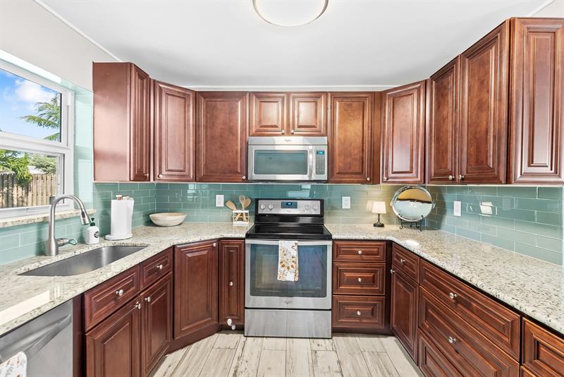 Image 7 of 26 For 5 11th St  