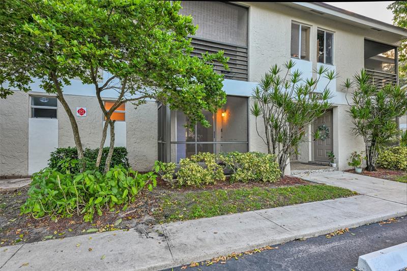 Details for 109 Gardens Dr  103, Pompano Beach, FL 33069