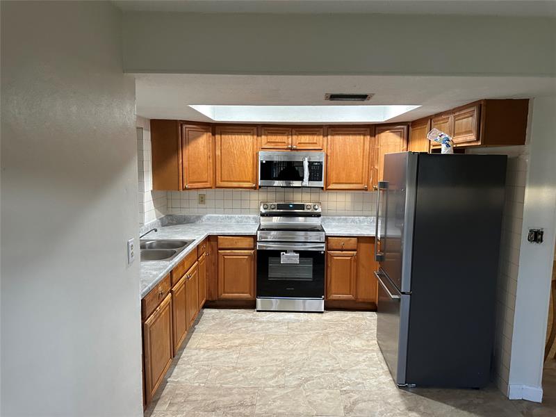 Image 13 of 13 For 3513 33rd St