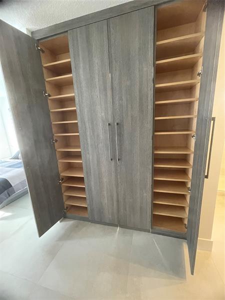 Image 18 of 41 For 604 2nd St  117