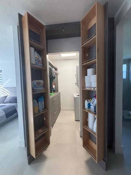 Image 21 of 41 For 604 2nd St  117