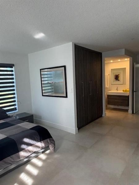 Image 25 of 41 For 604 2nd St  117