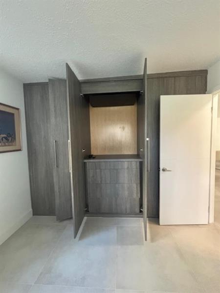 Image 30 of 41 For 604 2nd St  117