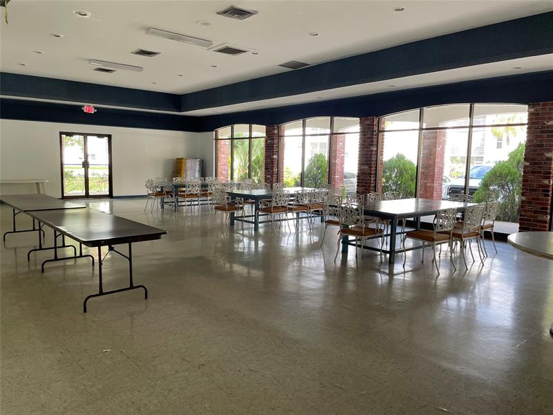 Image 34 of 41 For 604 2nd St  117