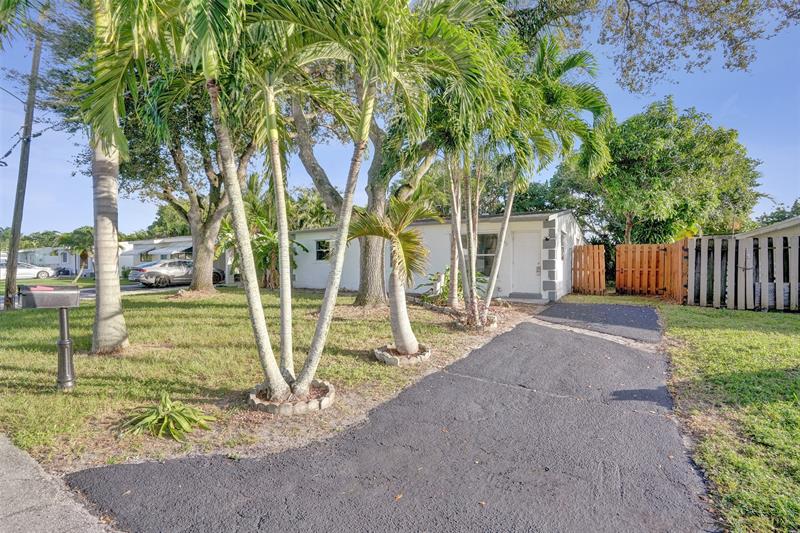 Details for 6092 24th Ct, Margate, FL 33063