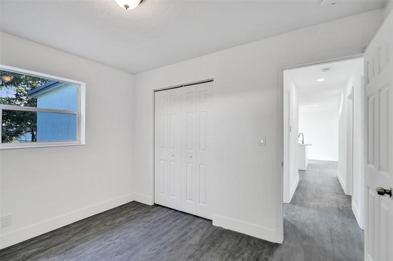 Image 13 of 25 For 6092 24th Ct