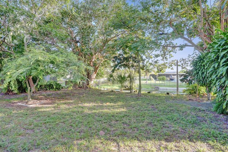 Image 21 of 25 For 6092 24th Ct