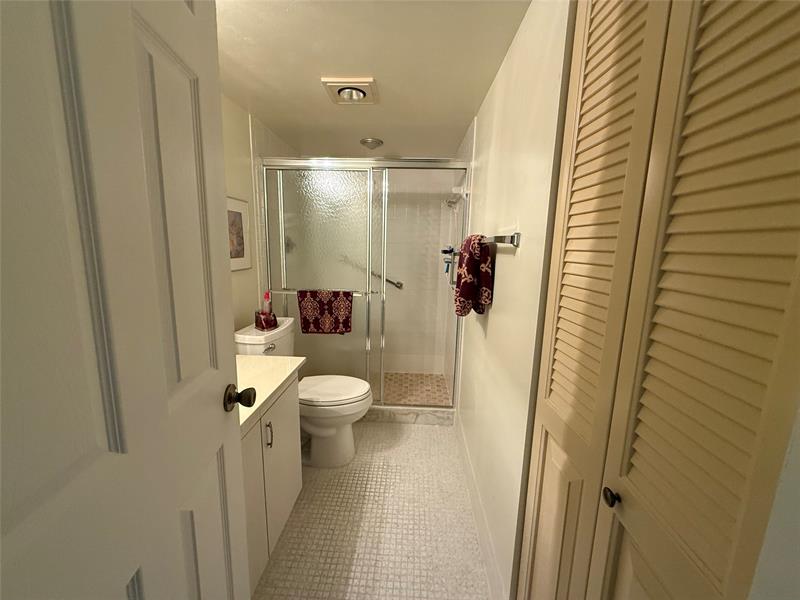 Image 7 of 12 For 2802 Victoria Way  M2