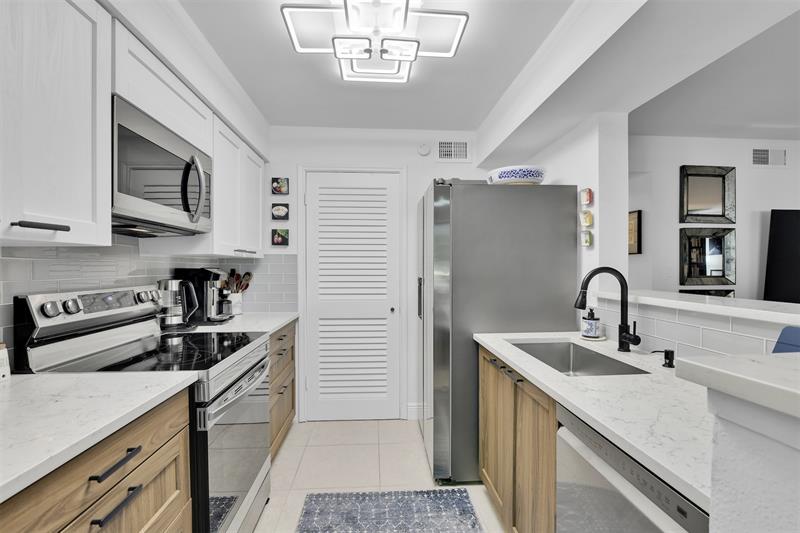 Image 12 of 66 For 2465 33  1509