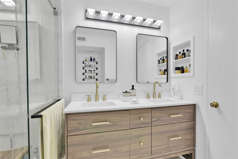 Image 33 of 66 For 2465 33  1509