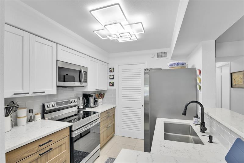 Image 7 of 66 For 2465 33  1509