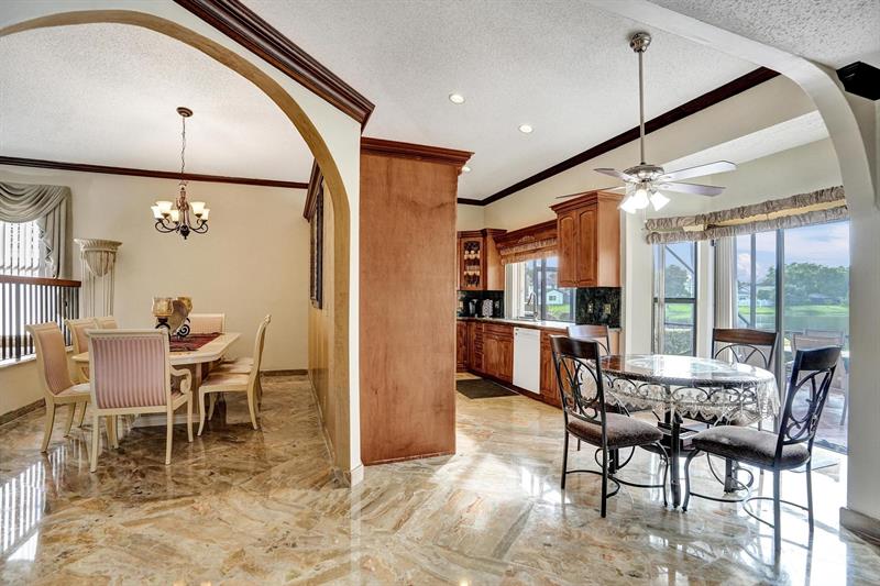 Image 14 of 81 For 6222 54th Dr