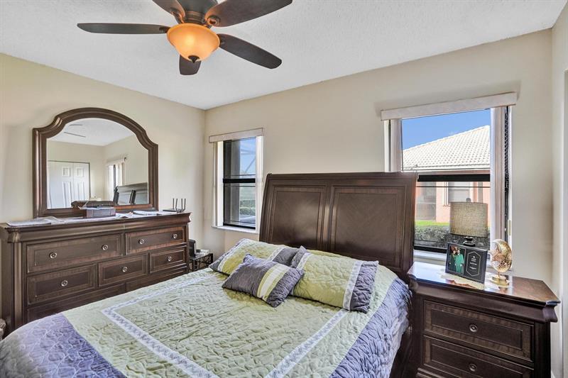 Image 34 of 81 For 6222 54th Dr